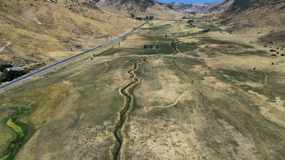 Doğa harikası Güzeldere kuraklığın pençesinde