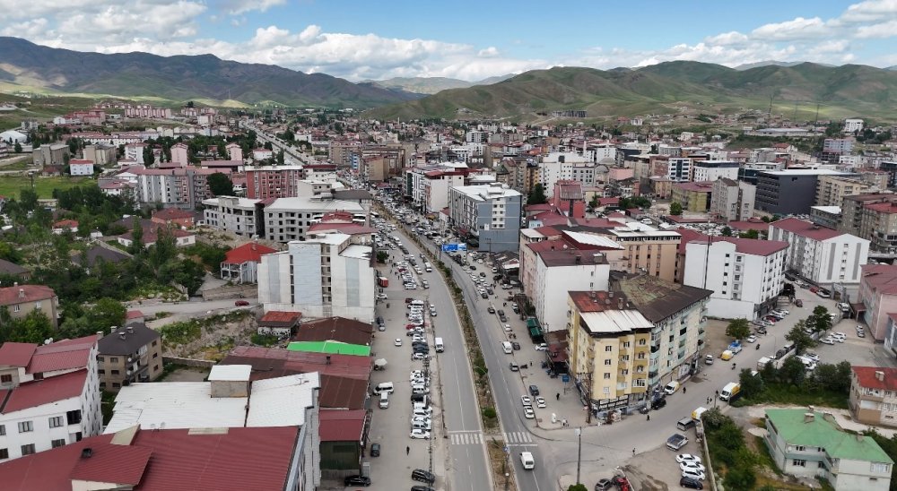 Yüksekova havalimanına ek sefer talebi artıyor