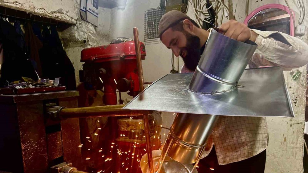 Van’daki sobacılar çarşısında üretim hızlandı