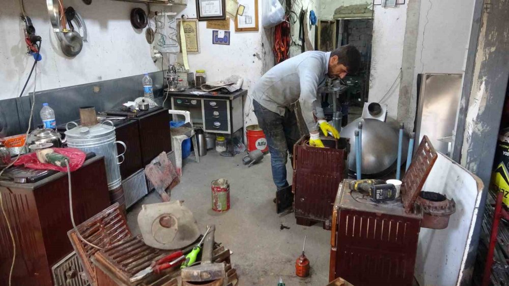 Van’daki sobacılar çarşısında üretim hızlandı