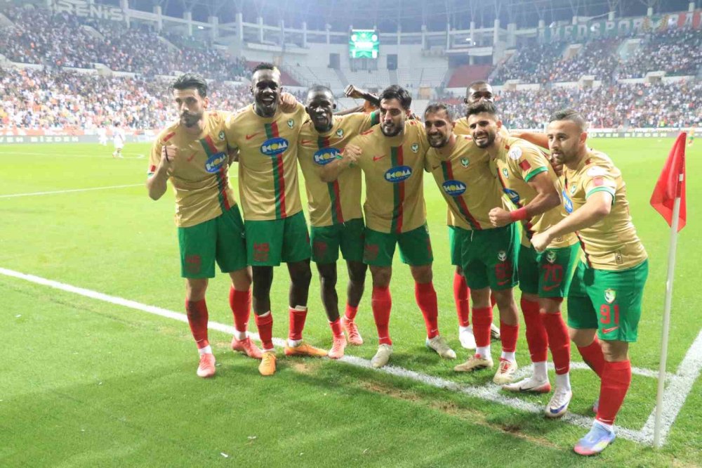 Amed Spor: 2 - Sarıyer: 0