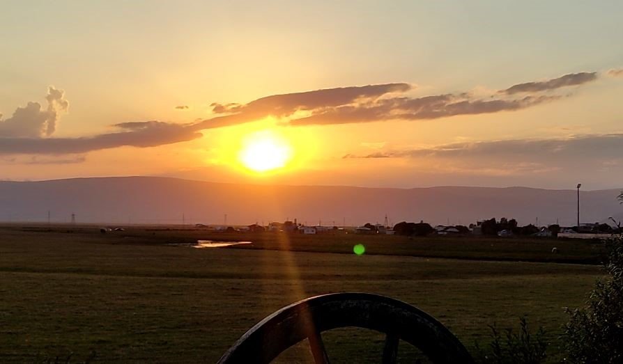 Ardahan ovasında gün doğumu mest etti