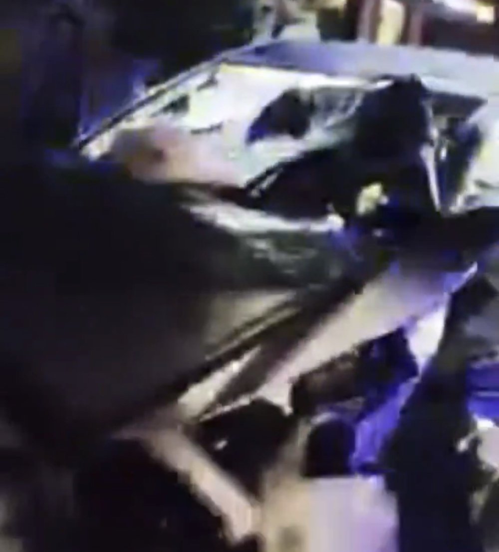 Antep’te çarpışan iki otomobil metrelerce savruldu: 1 ölü, 3 ağır yaralı