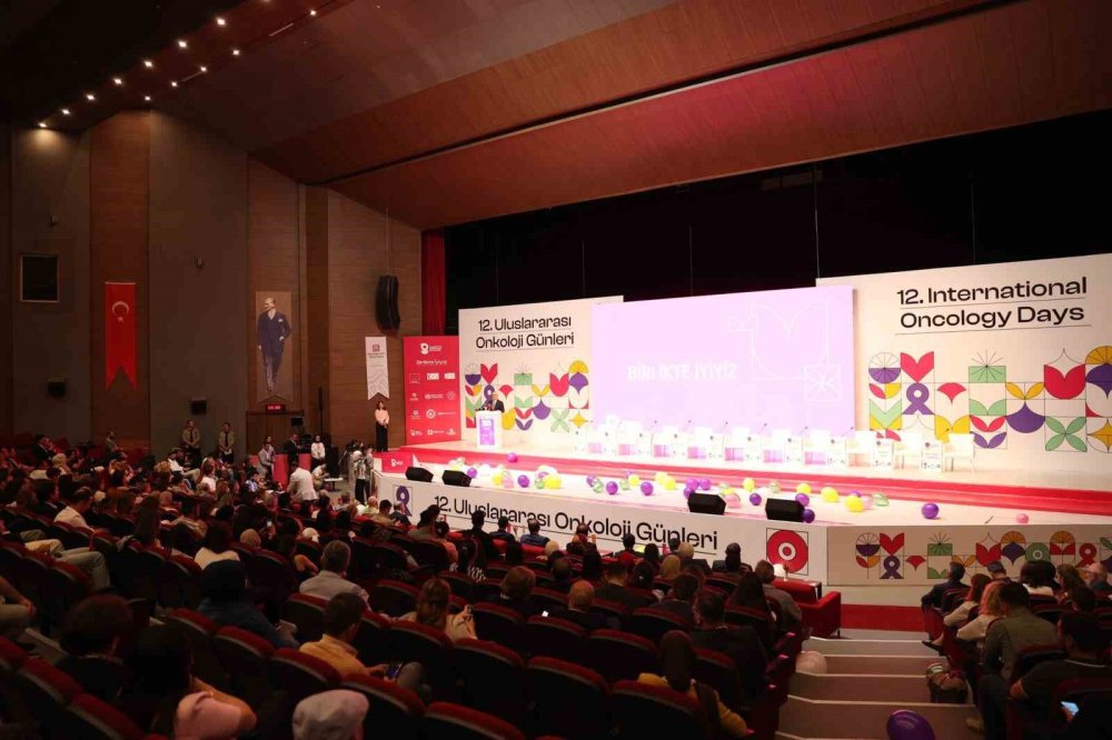 Muş’ta "12. Uluslararası Onkoloji Günleri" başladı