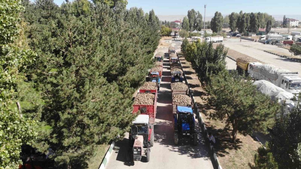 Muş'ta şeker pancarından kent ekonomisine 2 milyar TL katkı hedefleniyor