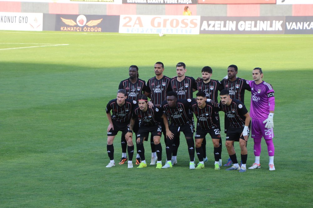 Van Spor FK, Amedspor’u 3-0 mağlup etti