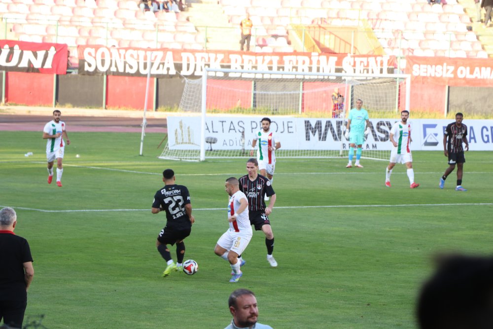 Van Spor FK, Amedspor’u 3-0 mağlup etti