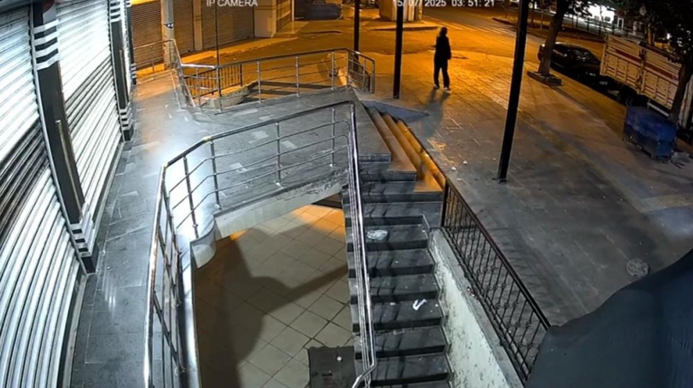 Kuyumculara silahlı saldırı: 100 bin dolar istediler