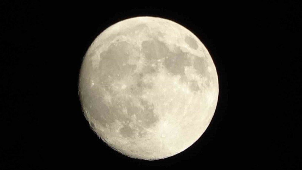 Erek Dağı dolunayda görsel şölen oluşturdu