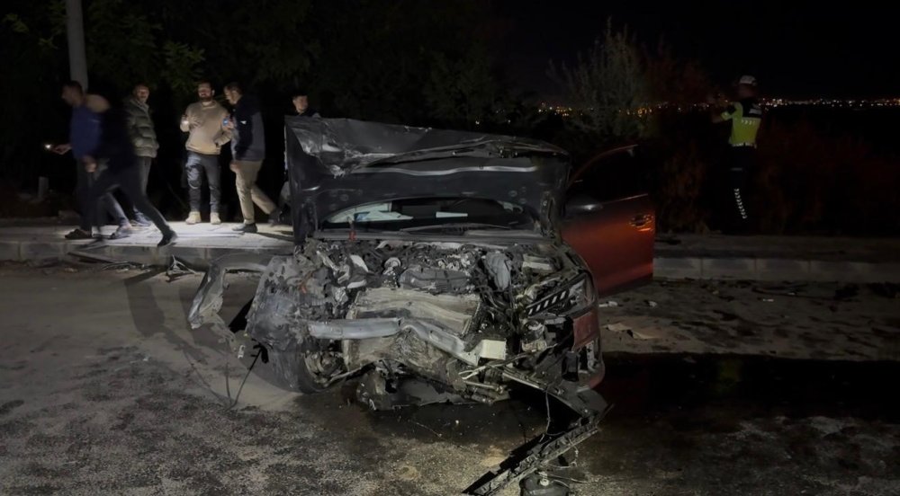 Polisin dur ihtarına uymayan araç faciaya davetiye çıkardı: 7 yaralı