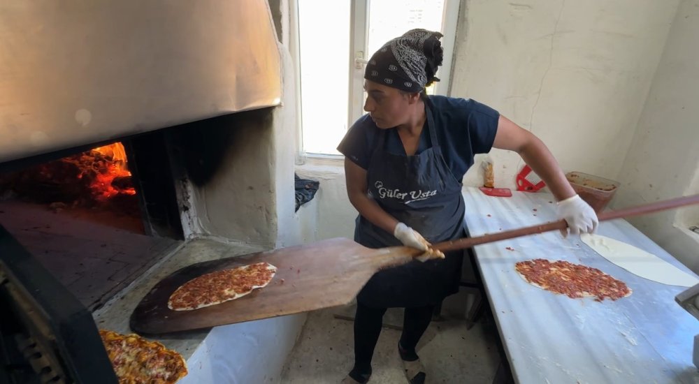 Yüksekovalı Çoruh, evini lokantaya çevirdi