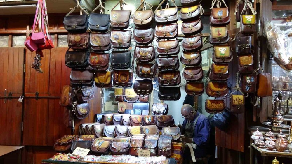 66 yıldır çanta üretiyor