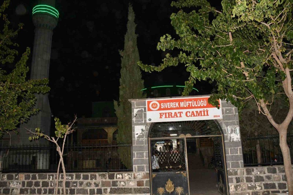 Cami bahçesinde gömülü bulunan bebeğin sırrı çözülüyor