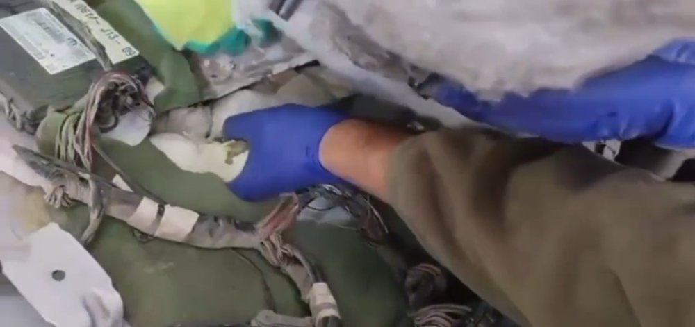 Çukurca'da uyuşturucu operasyonu: Lüks otomobilde 60 kilogram metamfetamin ele geçirildi