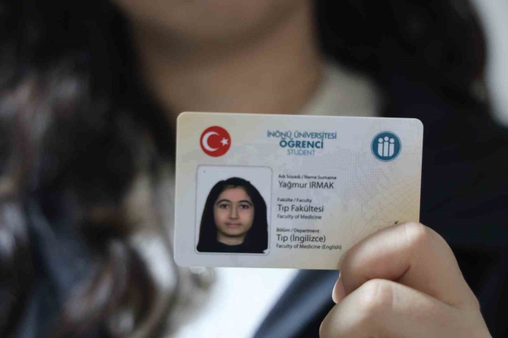 4 yaşında doktor olacağını söylemişti, 14 yıl sonra Tıp Fakültesini kazandı