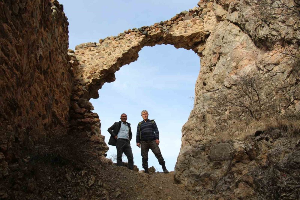 Erzurum’daki kale ilgi bekliyor