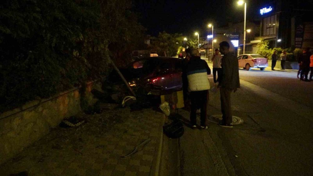 Malatya’da otomobil ile motor çarpıştı: 2 yaralı
