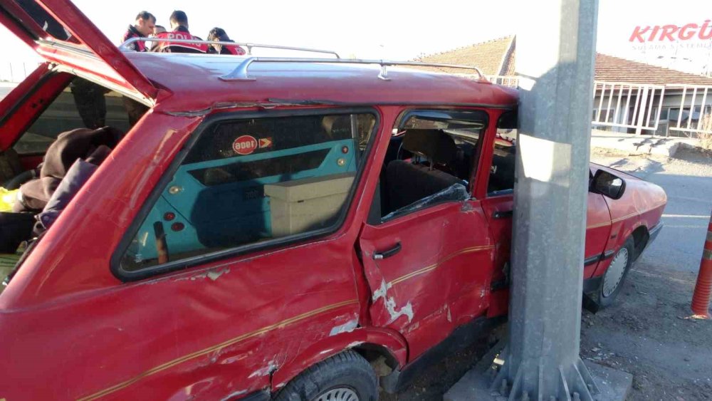 "Dur" ihtarına uymayan araçta uyuşturucu ele geçirildi