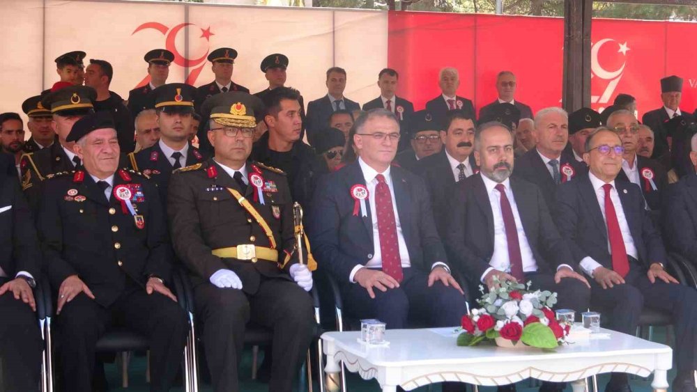 Van’da Cumhuriyet Bayramı kutlandı