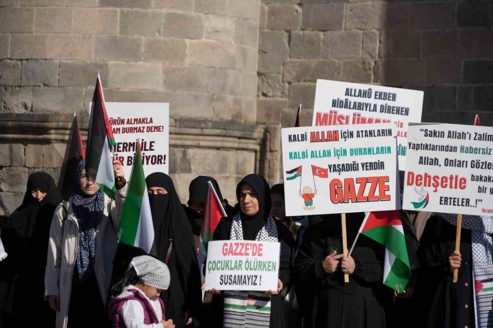 Erzurum’da sağlıkçıların 103 haftalık yürüyüşü devam ediyor