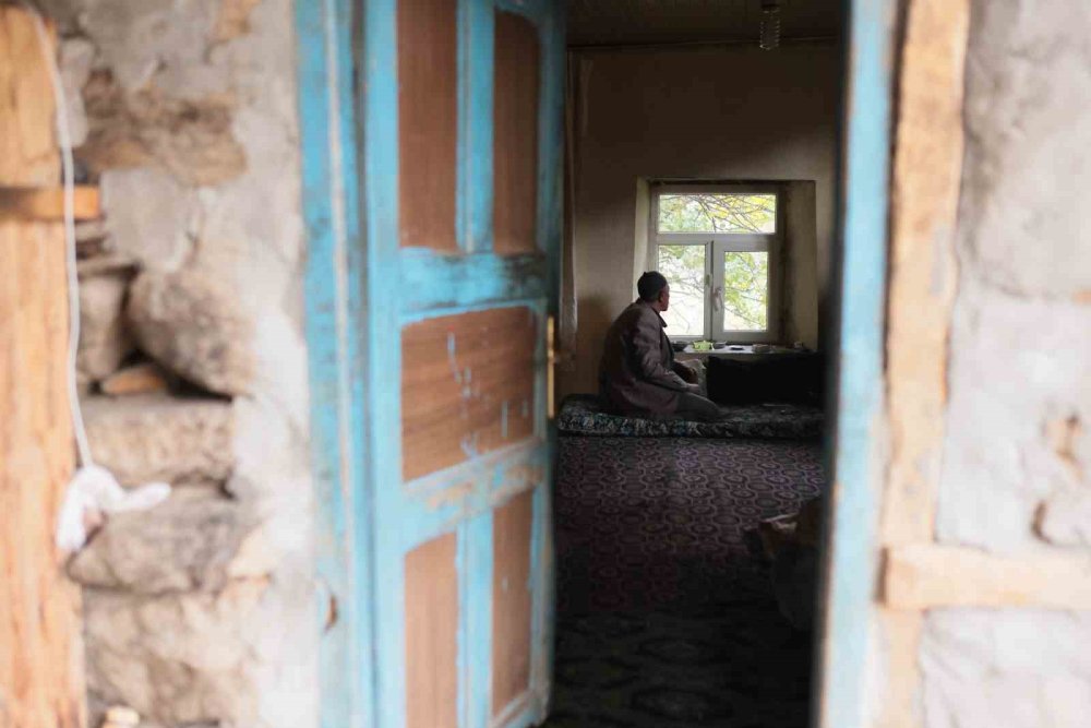 Hizan’ın 300 yıllık taş evleri için belgesel foto projesi