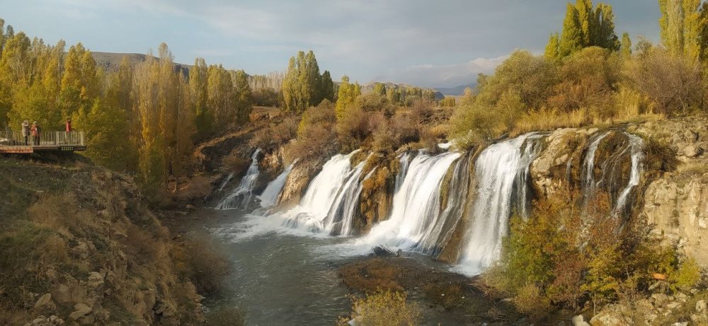 Van’da sonbaharın renk cümbüşü