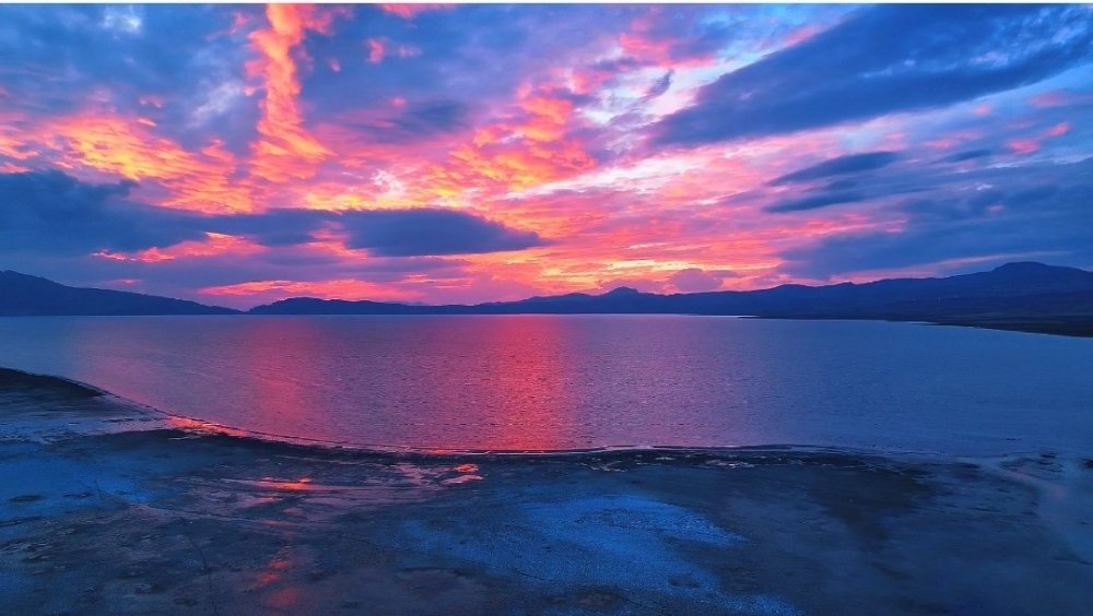 Van'ın Erçek Gölü’nde muhteşem günbatımı
