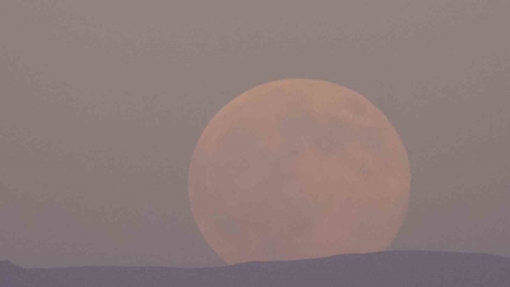 Süper Ay göz kamaştırdı