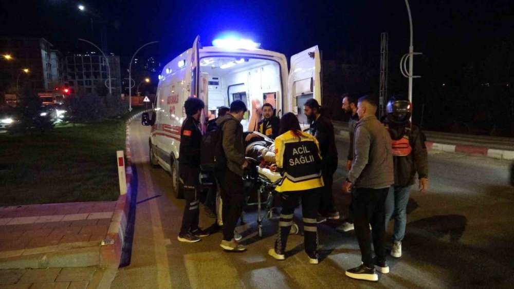 Malatya’da iki aracın çarpıştığı kazada 3 kişi yaralandı