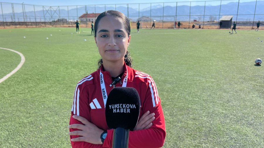 yuksekova-spor-kadin-futbol-takimi-antrenoru-kubra-sen.jpeg