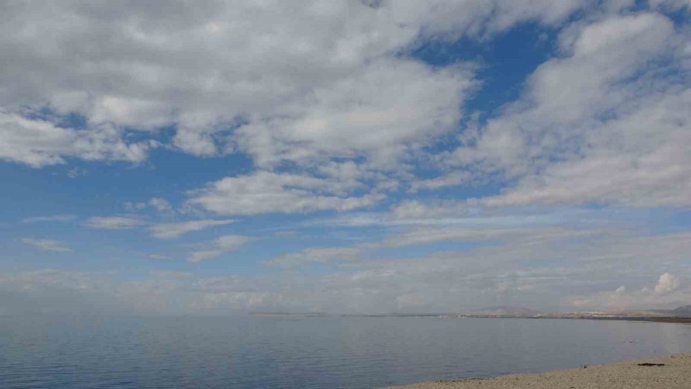 Van semalarında bulut ve ışık şöleni