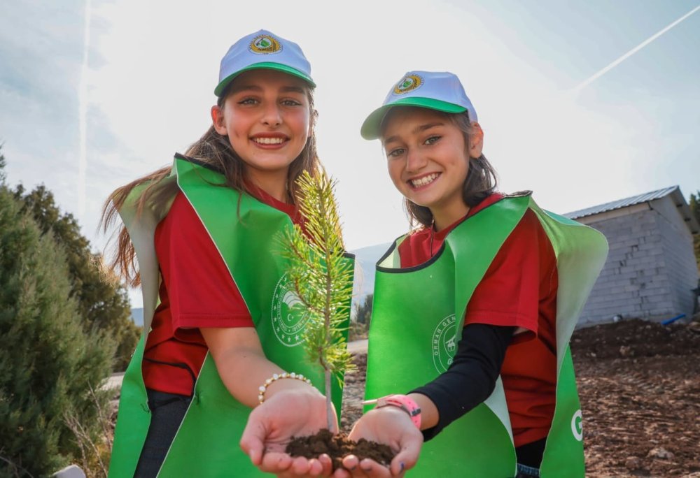 Erzincan’da 14 bin fidan dikildi