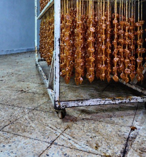 Kilis’te cevizli sucuk imalathanesinde tepki toplayan görüntüler