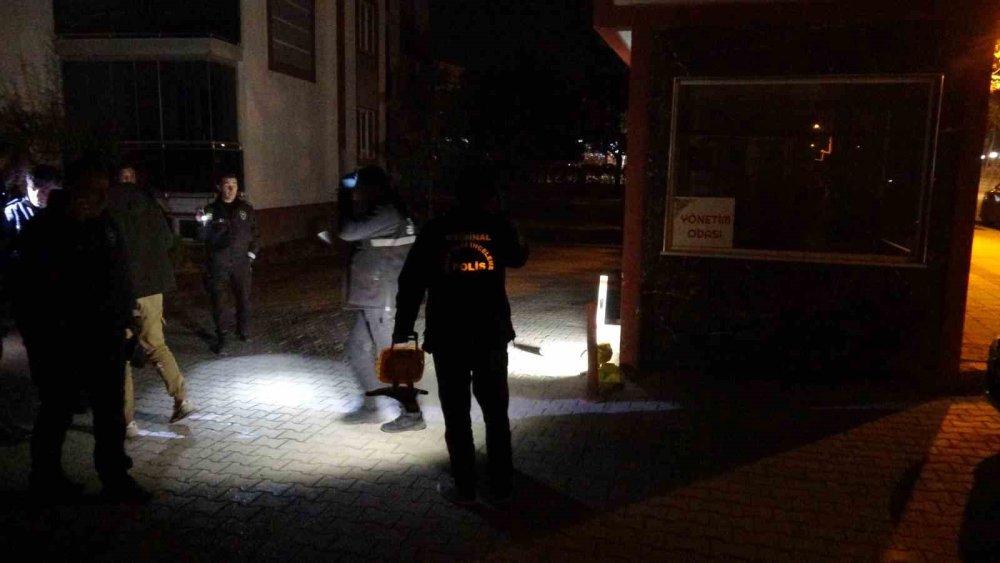 Hırsızlık zanlıları kaçarken silahla işçiyi yaraladı