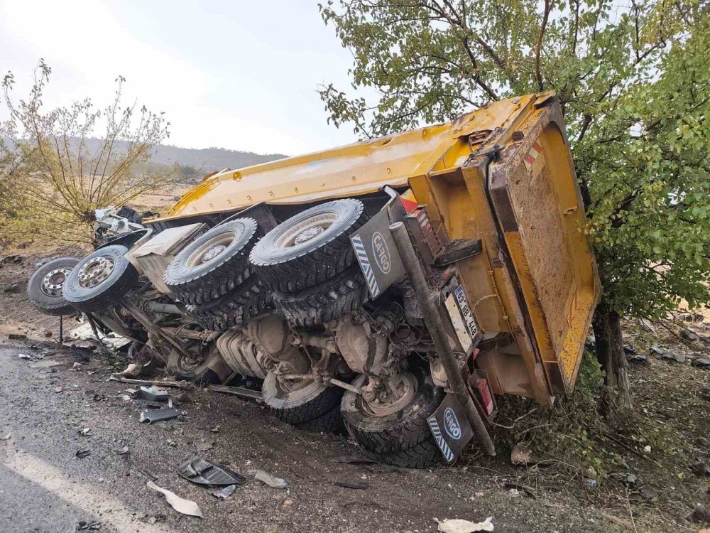Siverek-Adıyaman yolunda feci kaza: 1 ölü, 1 ağır yaralı