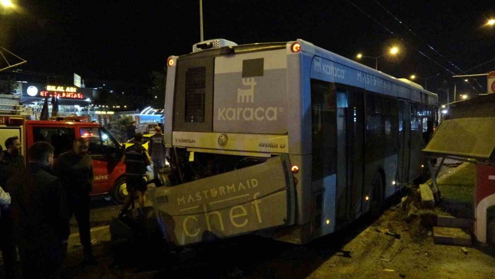 Malatya’da feci kaza: 2 kişi öldü, 3 kişi yaralandı