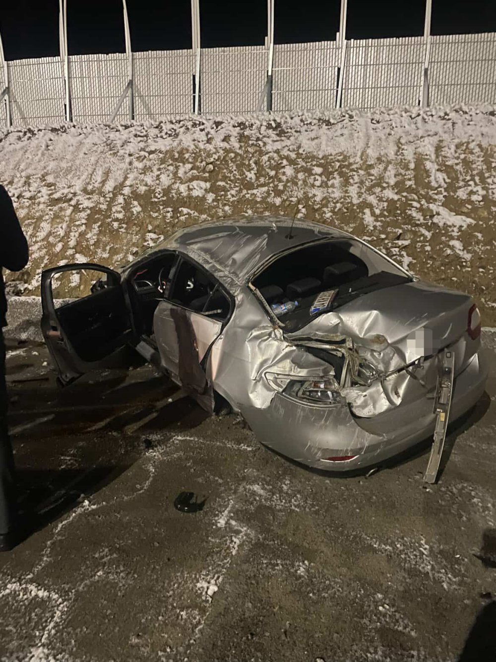 Güzeldere Tüneli’nde buzlanma kazası: 2 kişi yaralandı