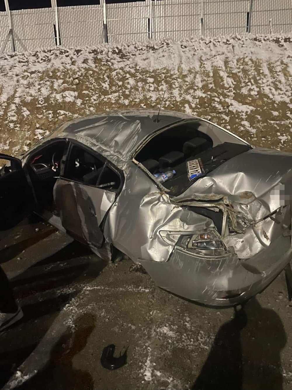 Güzeldere Tüneli’nde buzlanma kazası: 2 kişi yaralandı