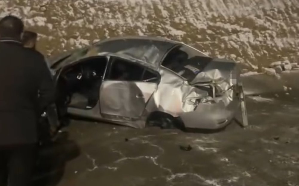 Güzeldere Tüneli’nde buzlanma kazası: 2 kişi yaralandı