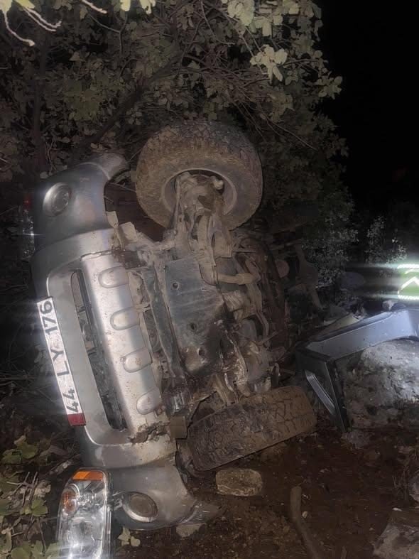 Nusaybin'de devrilen pikapta 2’si çocuk 6 kişi yaralandı