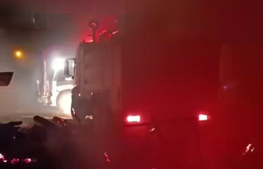 Gürpınar'da samanlıkta yangın