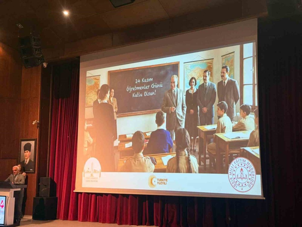 Iğdır’da öğretmenler günü kutlama programı düzenlendi