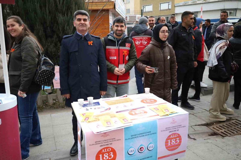 Ağrı’da kadına yönelik şiddete karşı farkındalık yürüyüşü