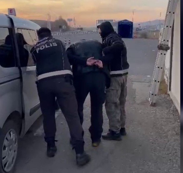 Erzurum polisinden uyuşturucu operasyonu: 2 tutuklama