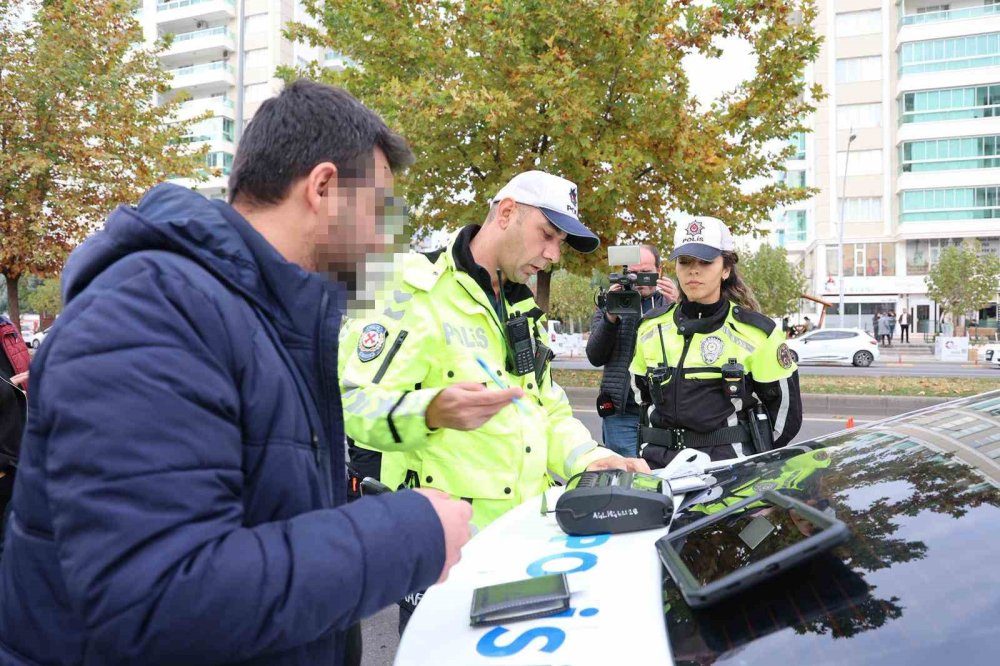 ’Kırmızı ışık’ ihlali dron denetimine takıldı, kesilen cezayı kamera şakası sandı