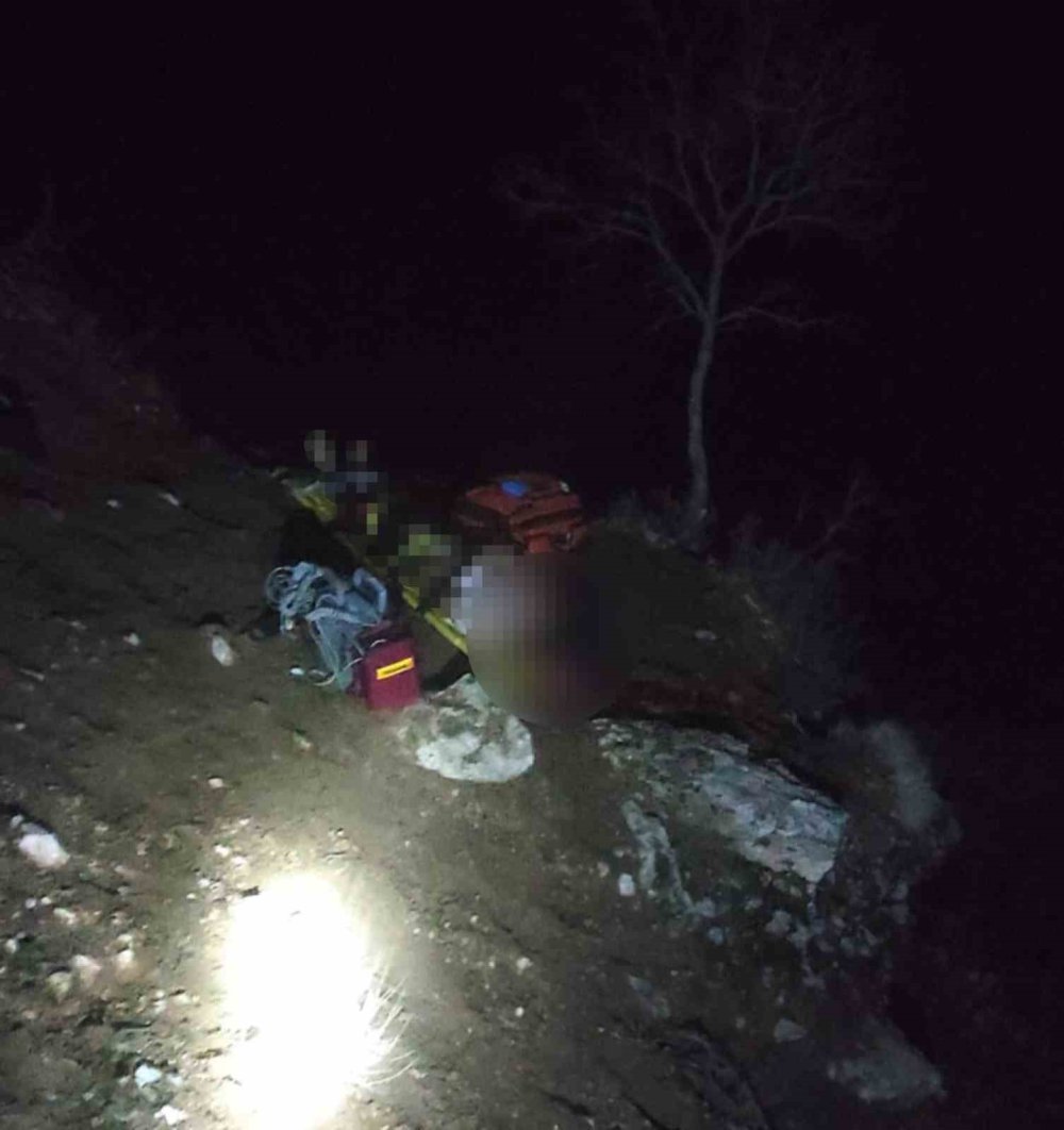 Domuz avında kazayla vurulan genç hayatını kaybetti