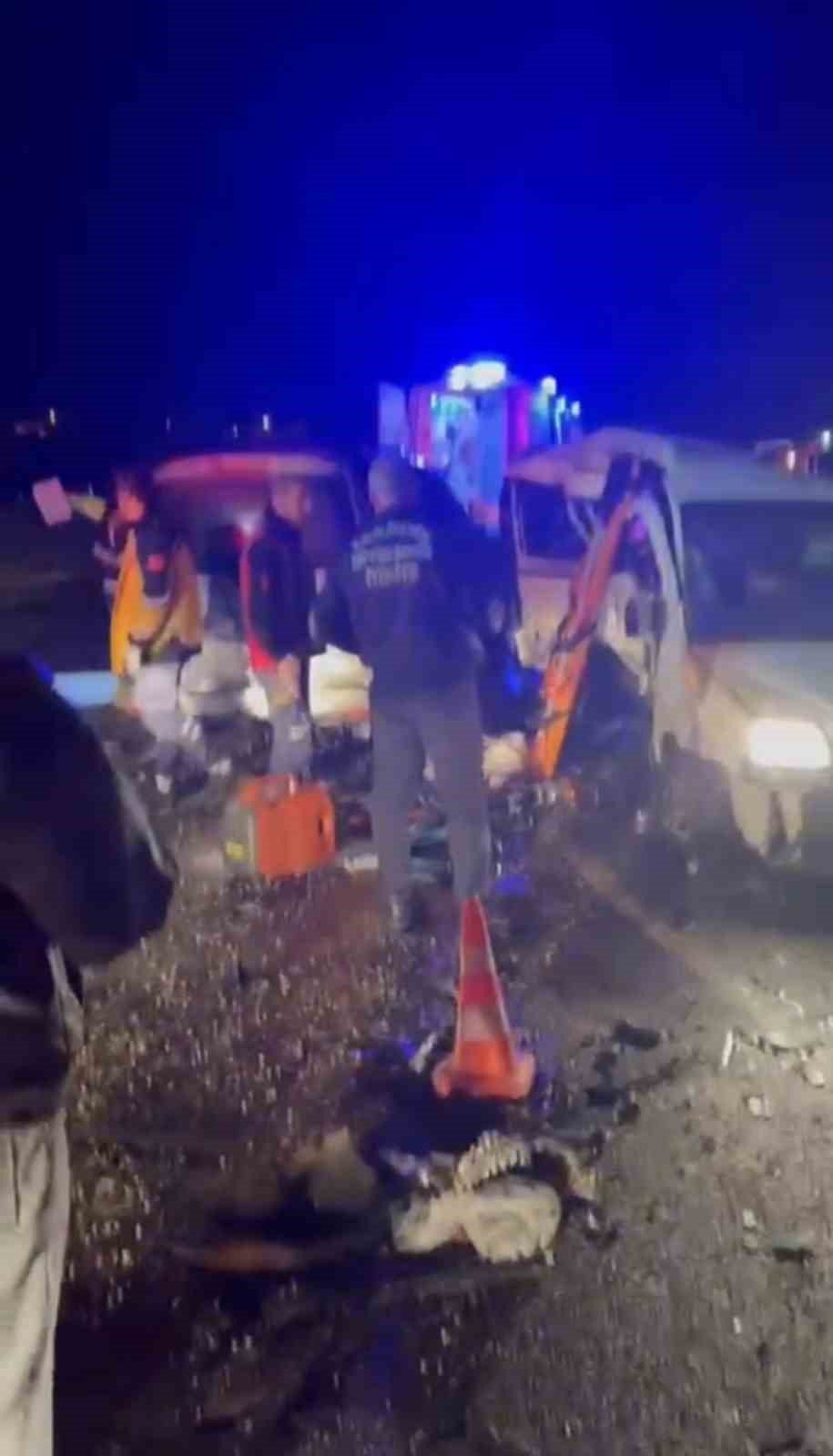 Mardin’de zincirleme trafik kazası: 3 ölü, 6 yaralı