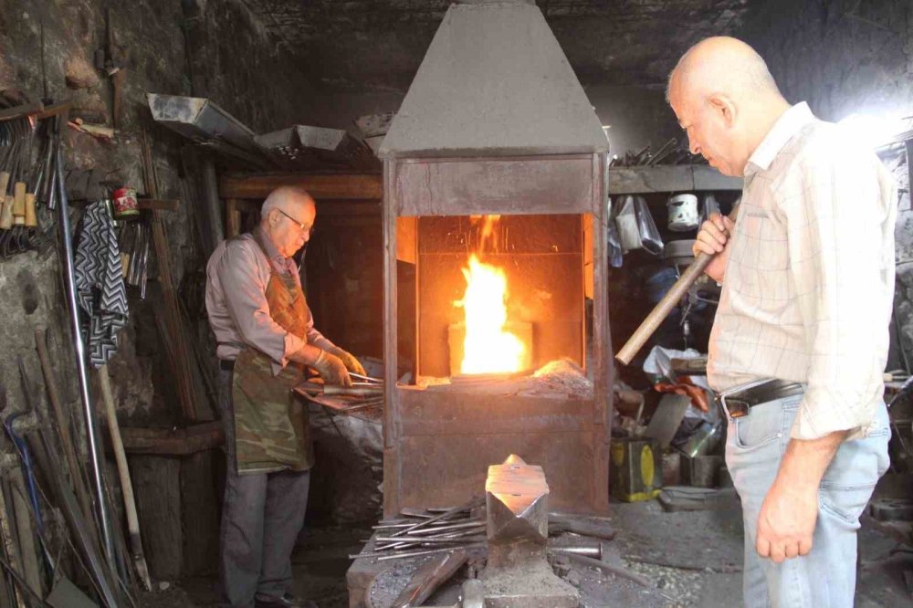 2 asırdır aynı ailenin sürdürdüğü meslek, yok olma tehlikesi ile karşı karşıya