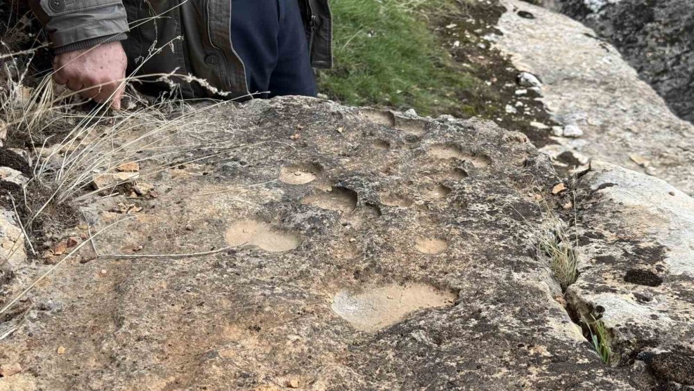 Diyarbakır’da binlerce yılda oluşan "damla lapyaları" görüntülendi