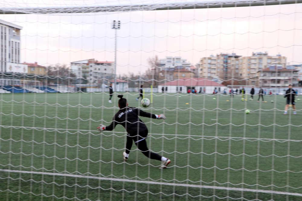 Vangücü takımının kalesi, Tokatlı Şeymanur'a emanet
